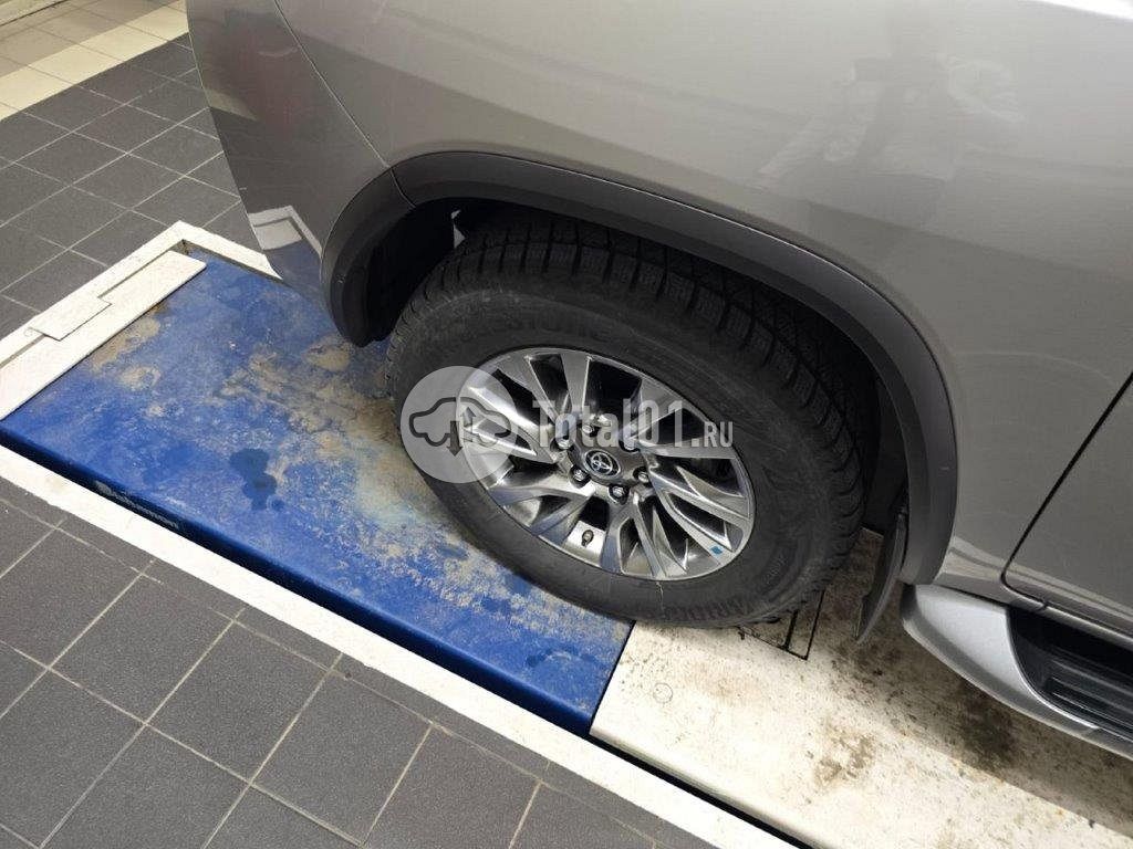 Фото Toyota Harrier 164