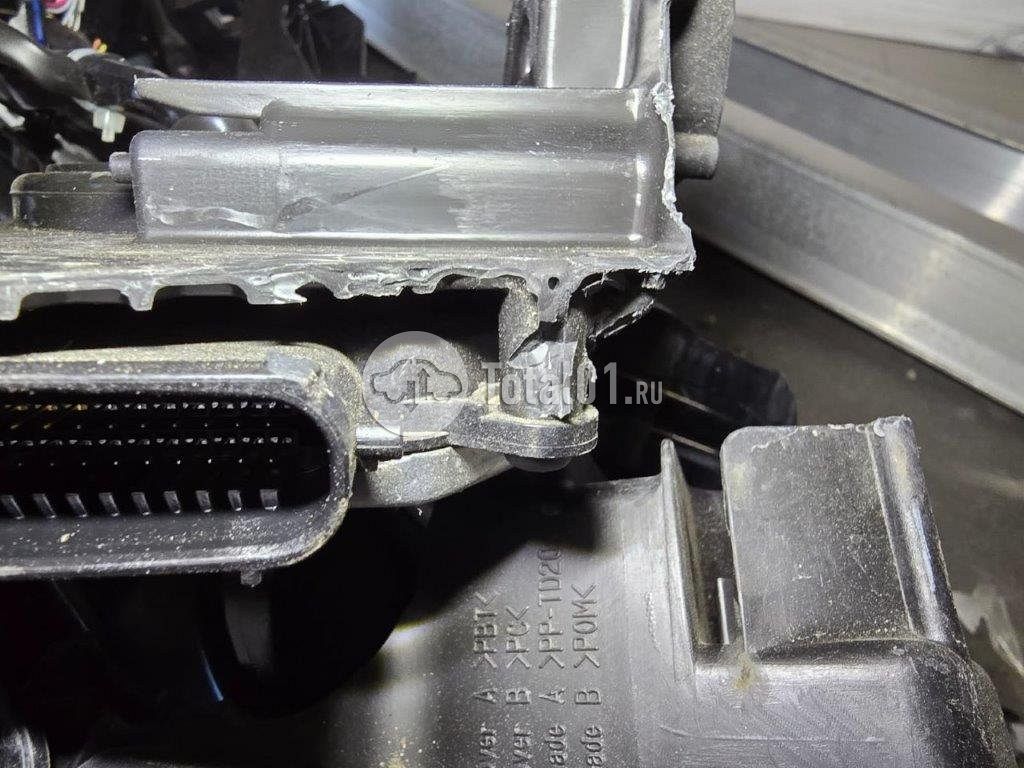 Фото Toyota Harrier 332