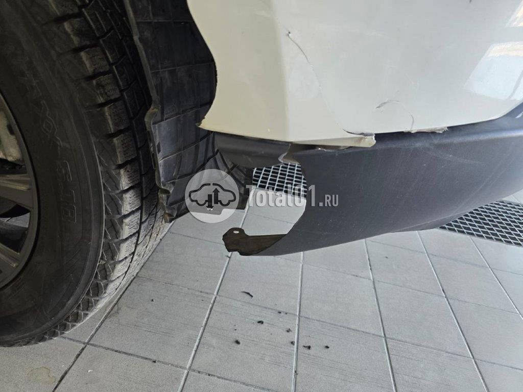Фото Toyota Harrier 380