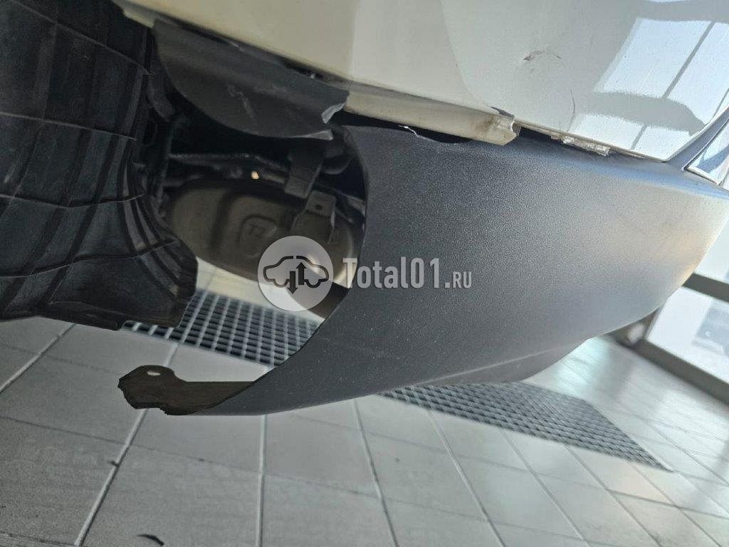Фото Toyota Harrier 384
