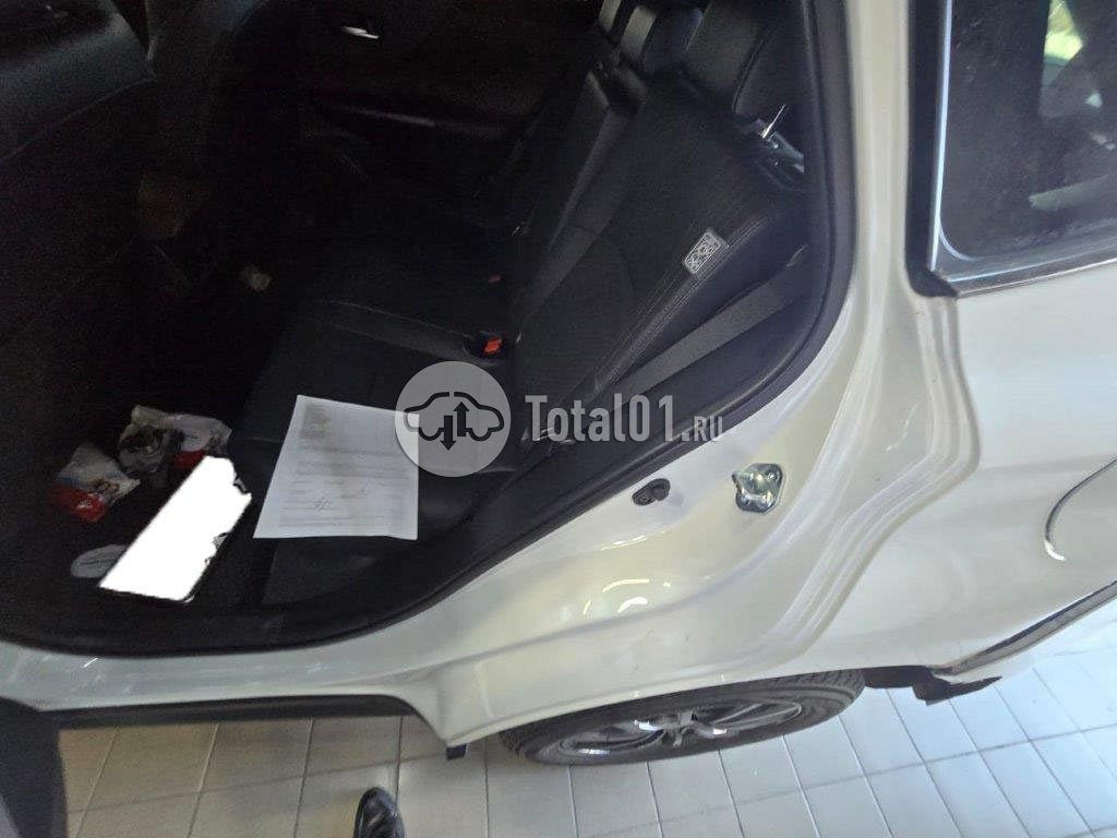Фото Toyota Harrier 420