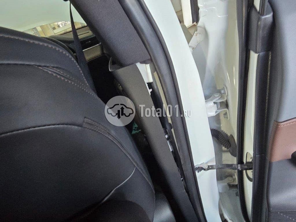 Фото Toyota Harrier 434