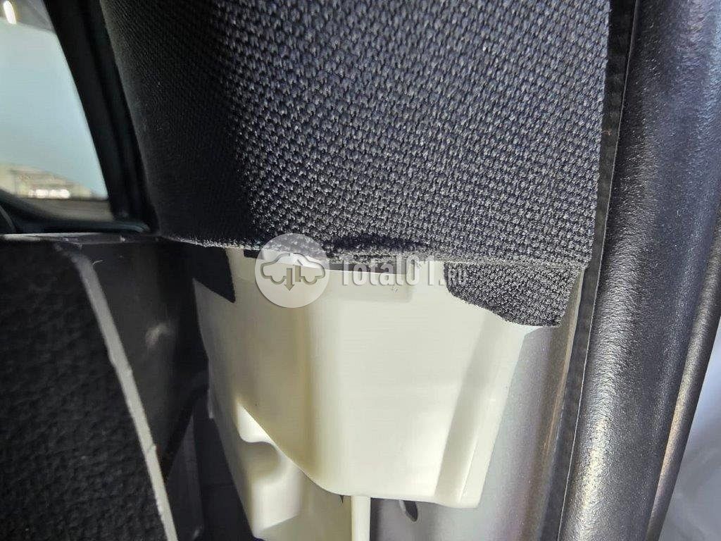 Фото Toyota Harrier 442