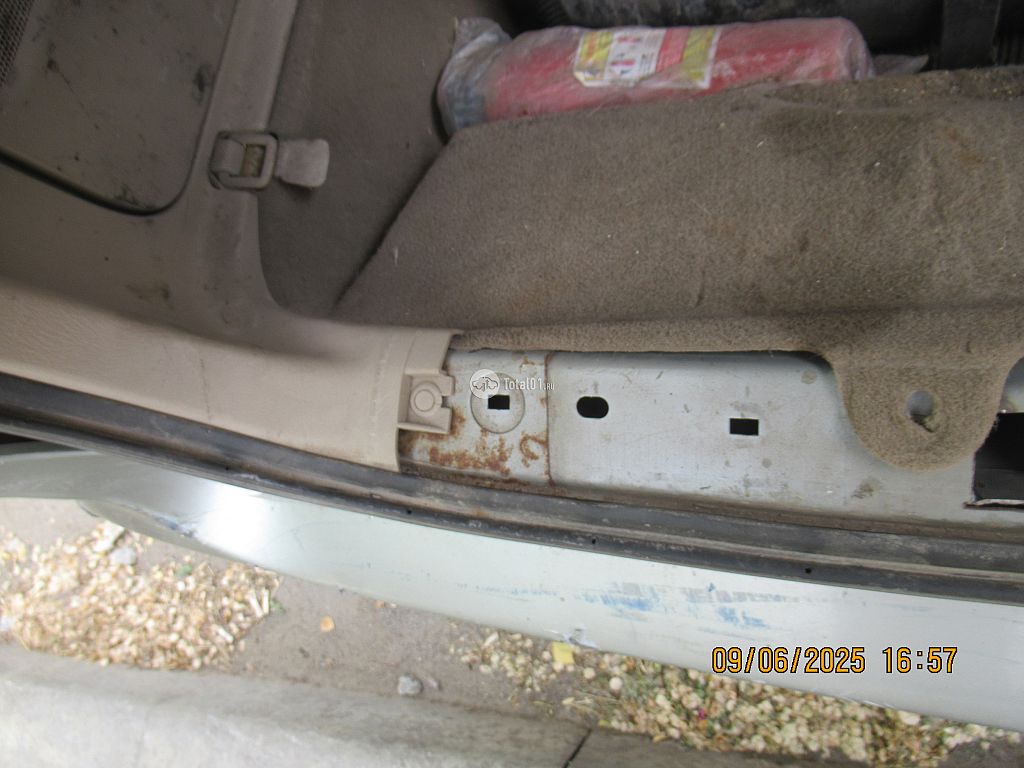 Фото Mazda MPV 66