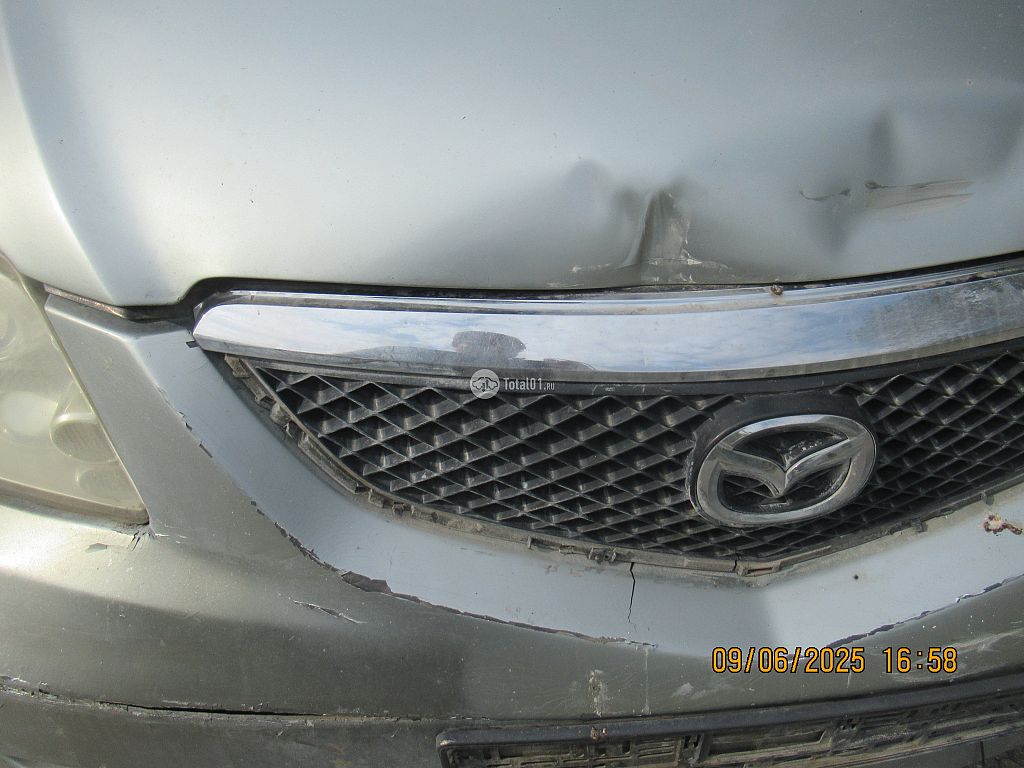 Фото Mazda MPV 126