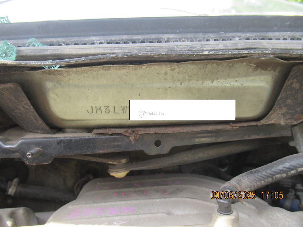 Фото Mazda MPV 150