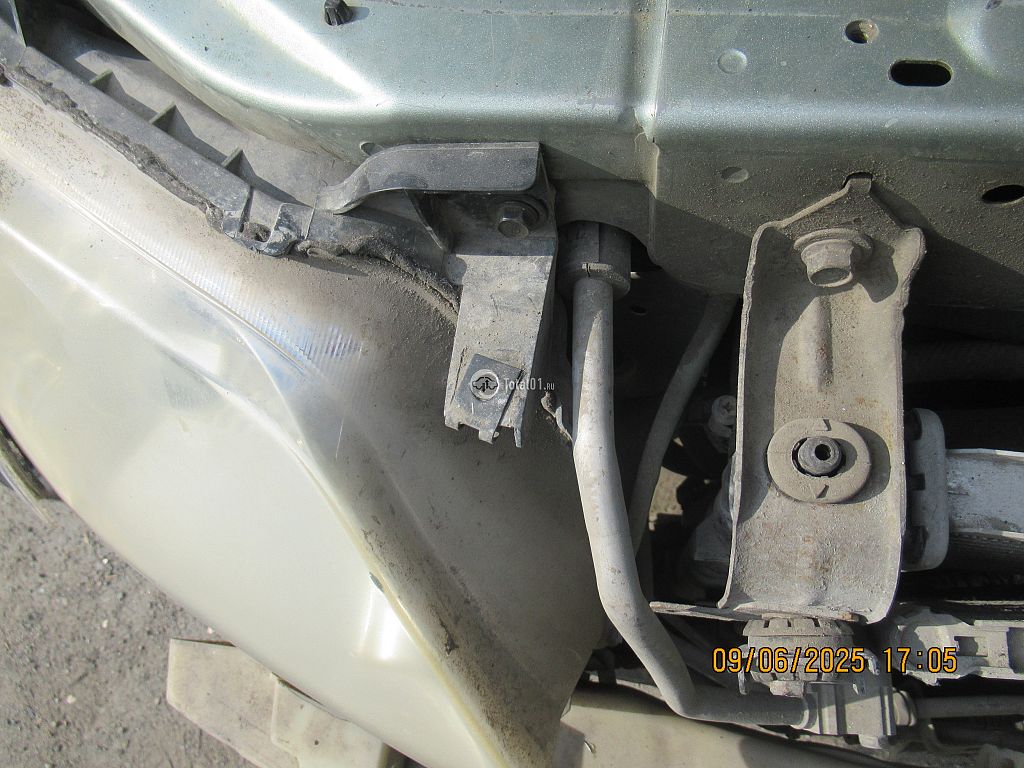 Фото Mazda MPV 152