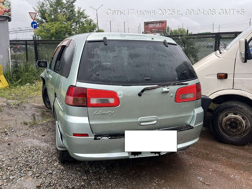 Фото Nissan Liberty 4