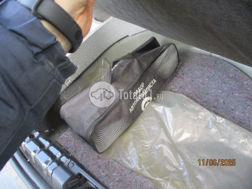Фото Nissan Terrano 500