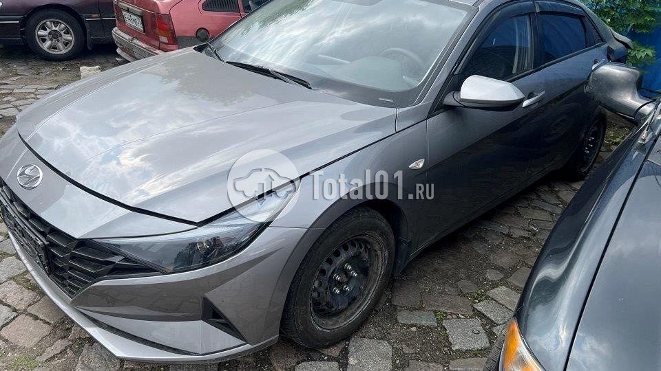 Фото Hyundai Elantra 4
