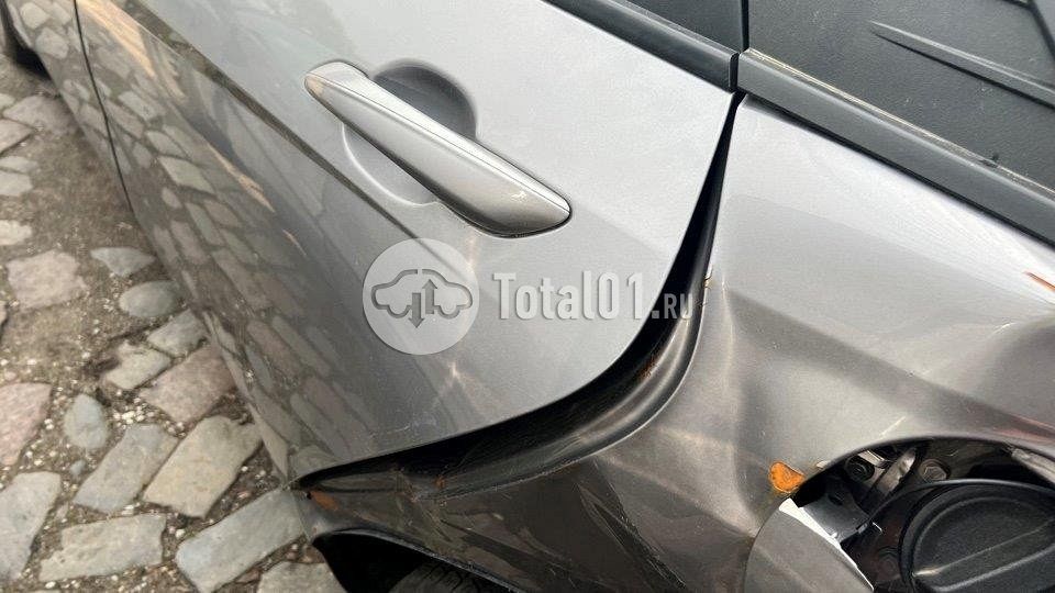 Фото Hyundai Elantra 8