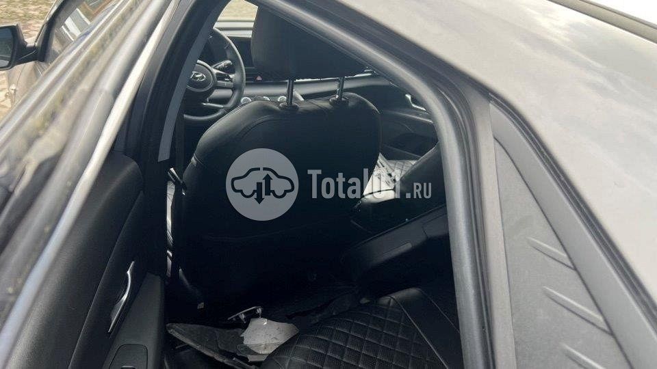 Фото Hyundai Elantra 42