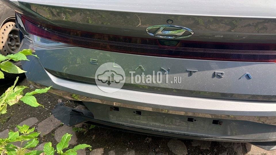 Фото Hyundai Elantra 68