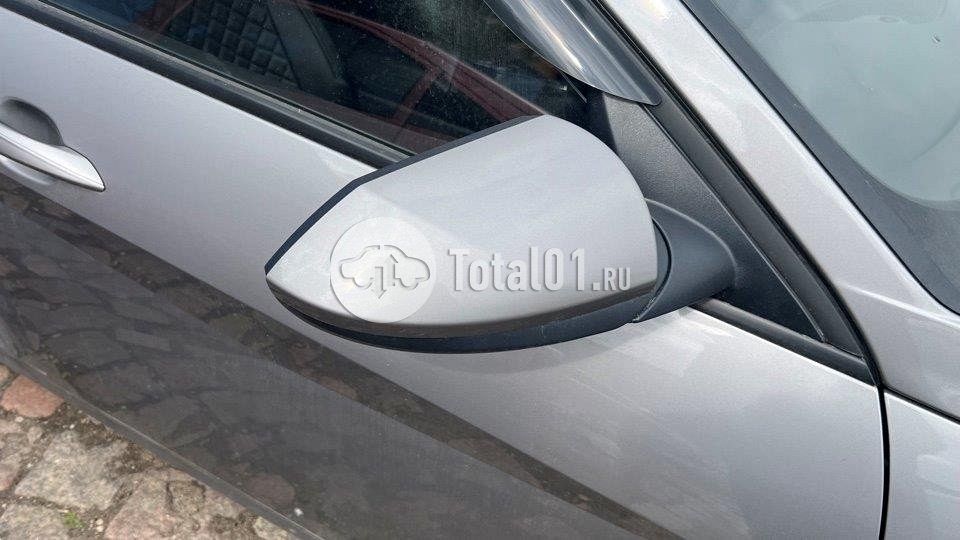 Фото Hyundai Elantra 100