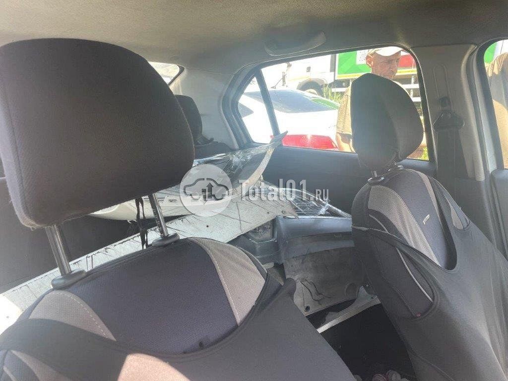 Фото Renault Logan 14