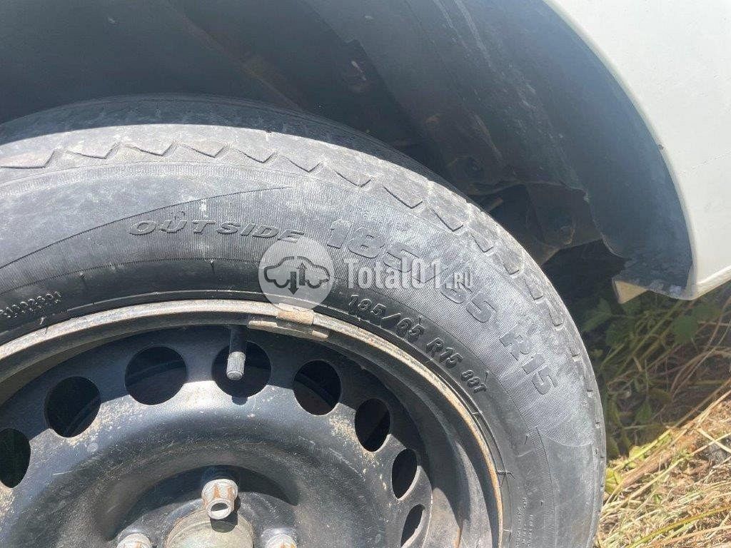 Фото Renault Logan 38