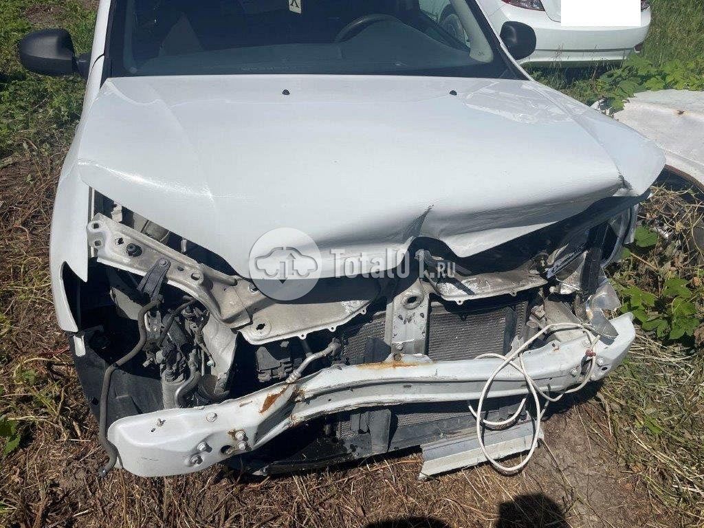 Фото Renault Logan 46