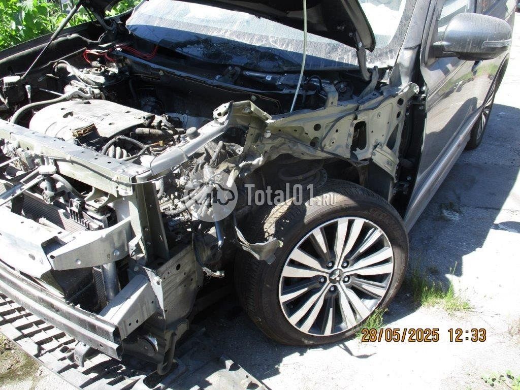 Фото Mitsubishi Outlander 74