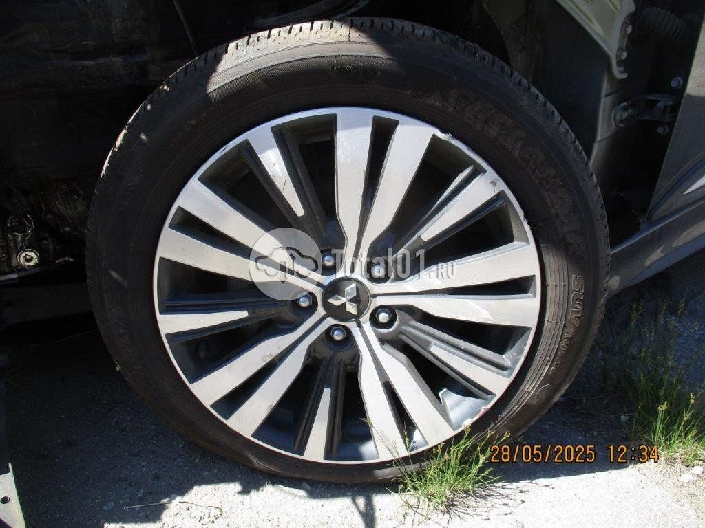 Фото Mitsubishi Outlander 88