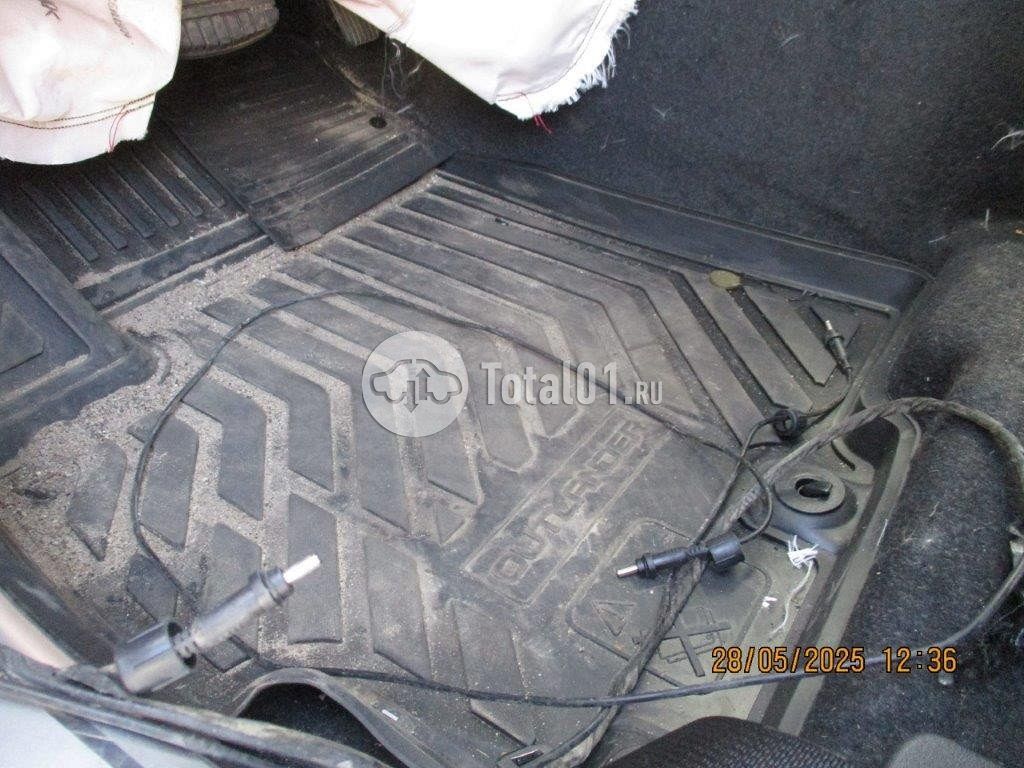 Фото Mitsubishi Outlander 152