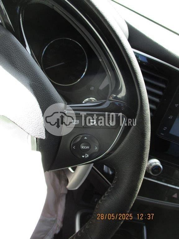 Фото Mitsubishi Outlander 160