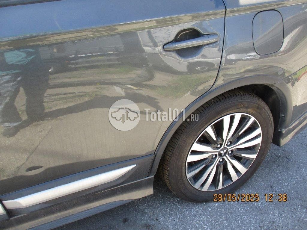 Фото Mitsubishi Outlander 192