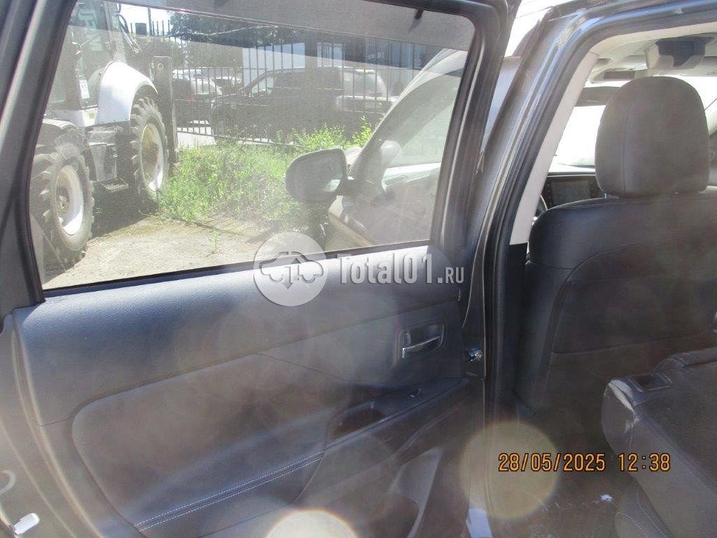 Фото Mitsubishi Outlander 198