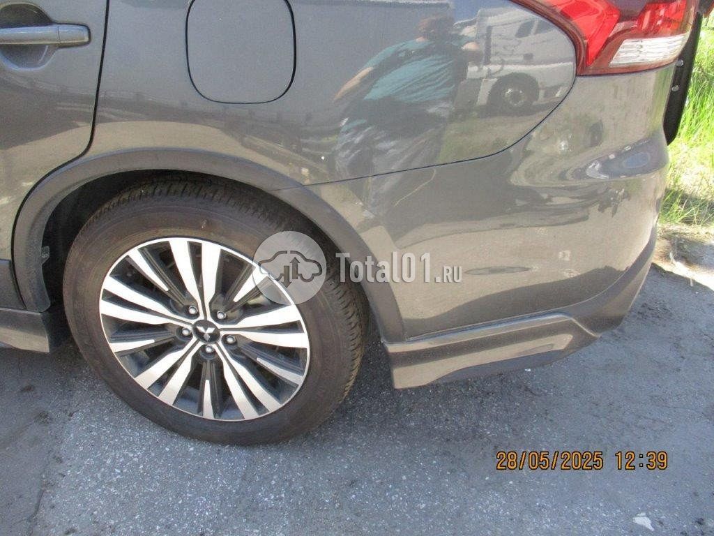 Фото Mitsubishi Outlander 214