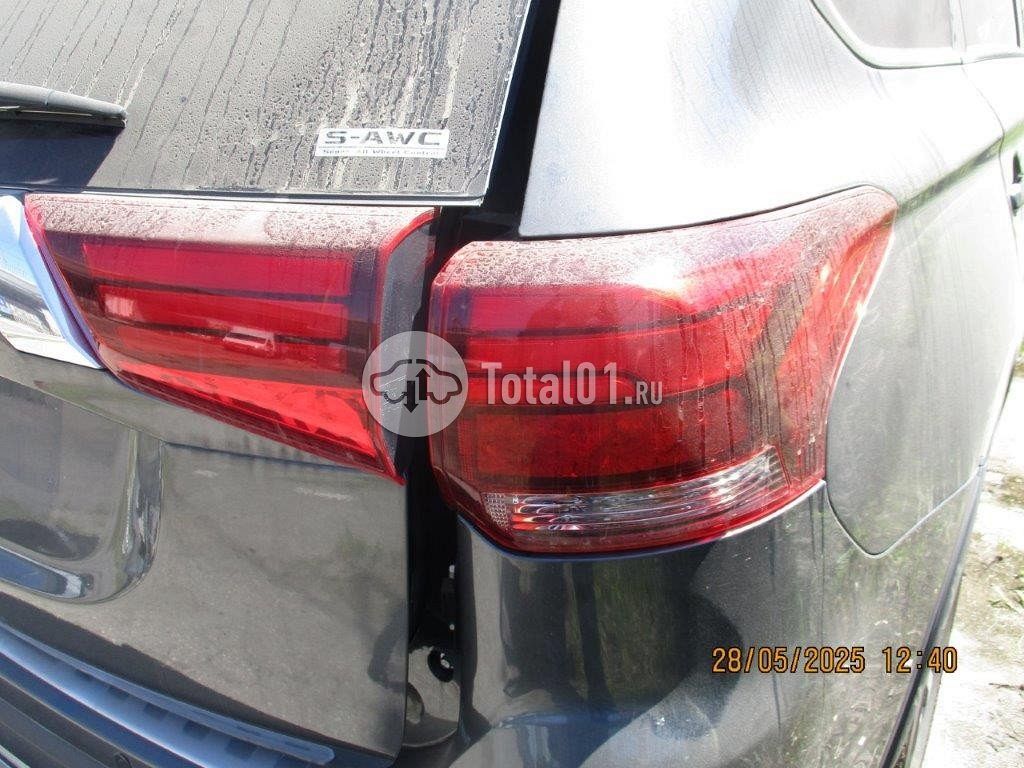 Фото Mitsubishi Outlander 230
