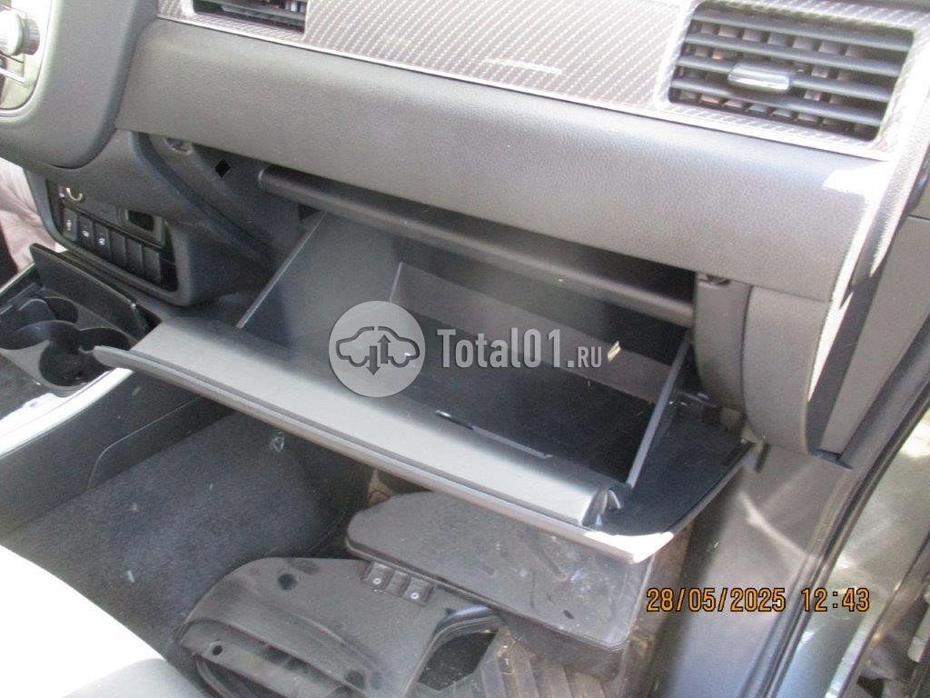Фото Mitsubishi Outlander 306