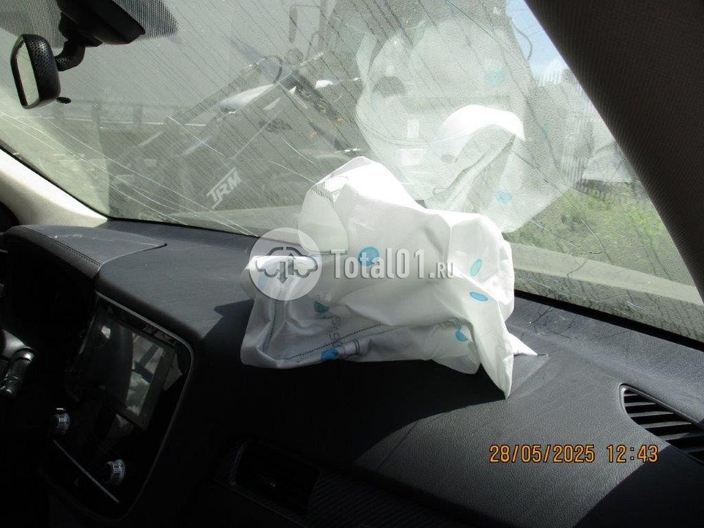 Фото Mitsubishi Outlander 310