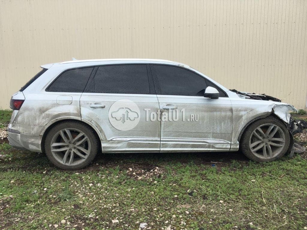 Фото Audi Q7 18