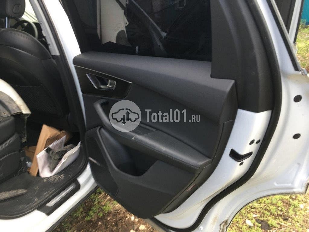 Фото Audi Q7 76