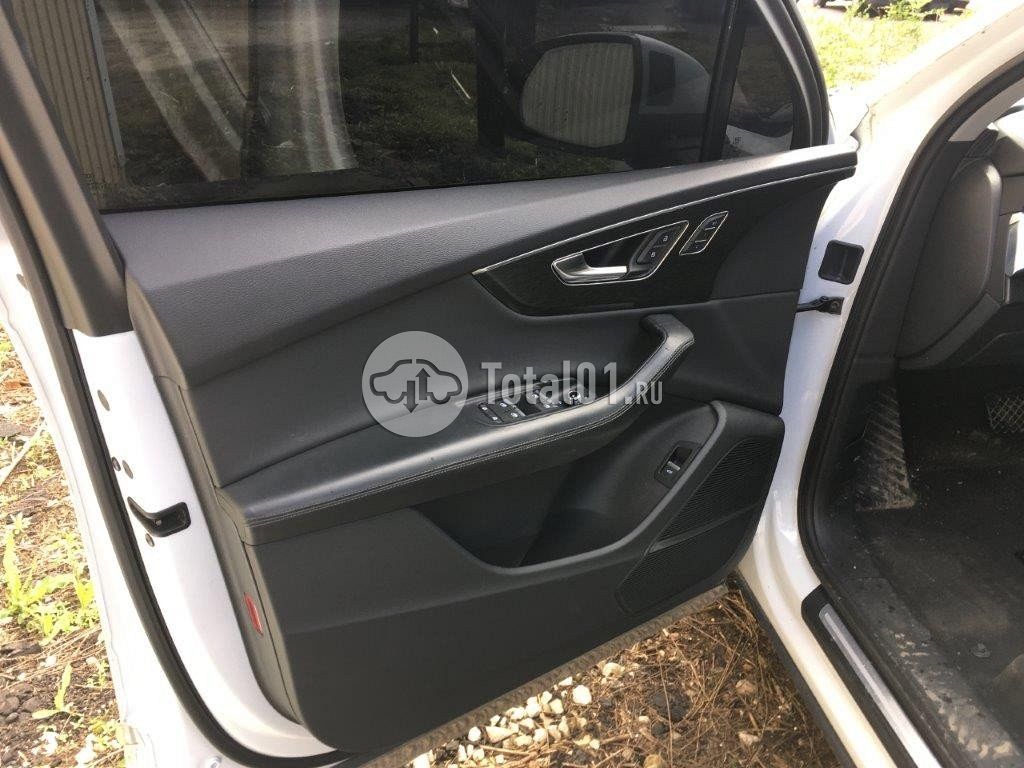 Фото Audi Q7 152