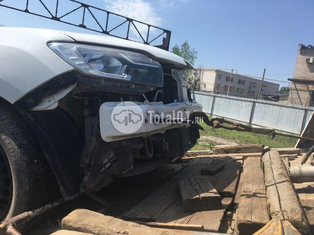 Фото Renault Logan 36