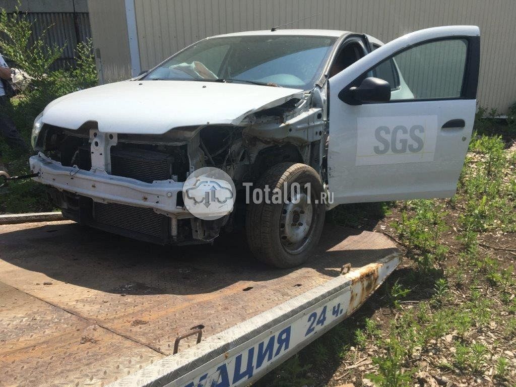 Фото Renault Logan 44