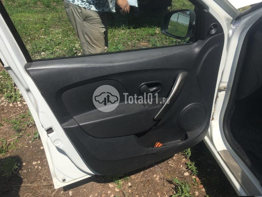 Фото Renault Logan 72