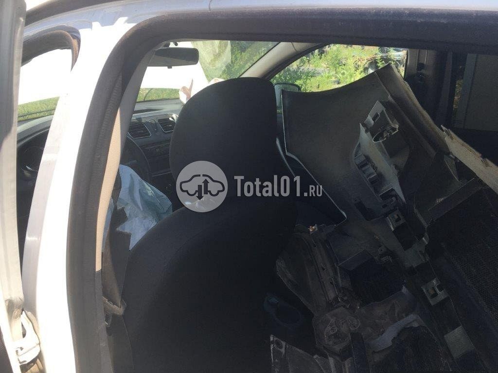 Фото Renault Logan 88