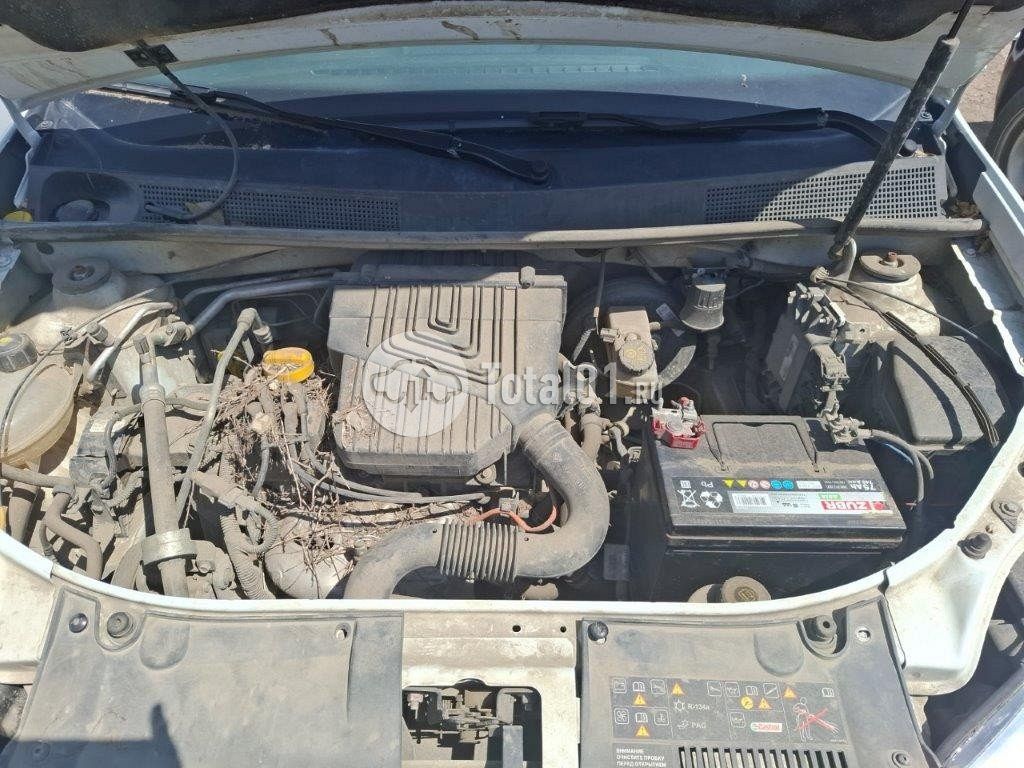 Фото Renault Logan 24
