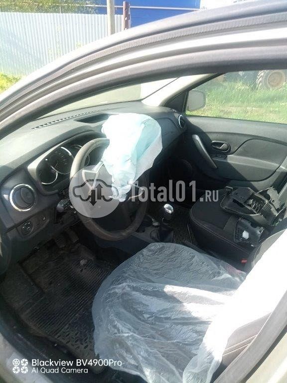 Фото Renault Logan 38