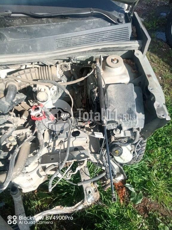 Фото Renault Logan 48