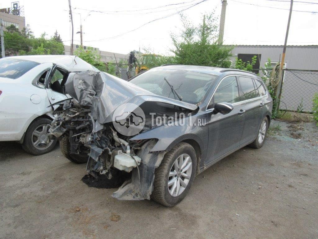 Фото Volkswagen Passat 4