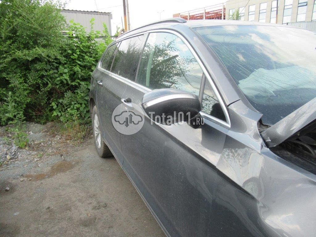 Фото Volkswagen Passat 14