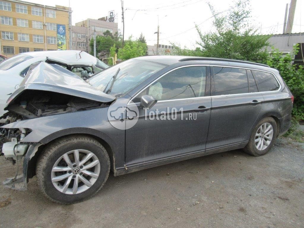 Фото Volkswagen Passat 32