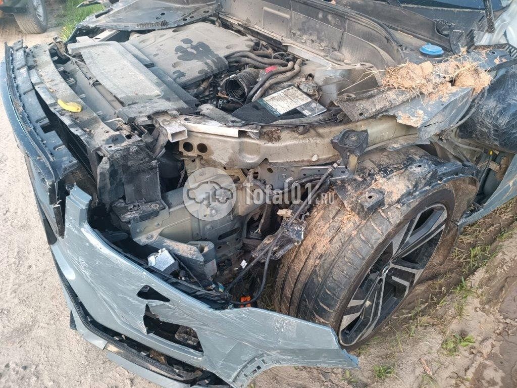 Фото Volvo XC90 38