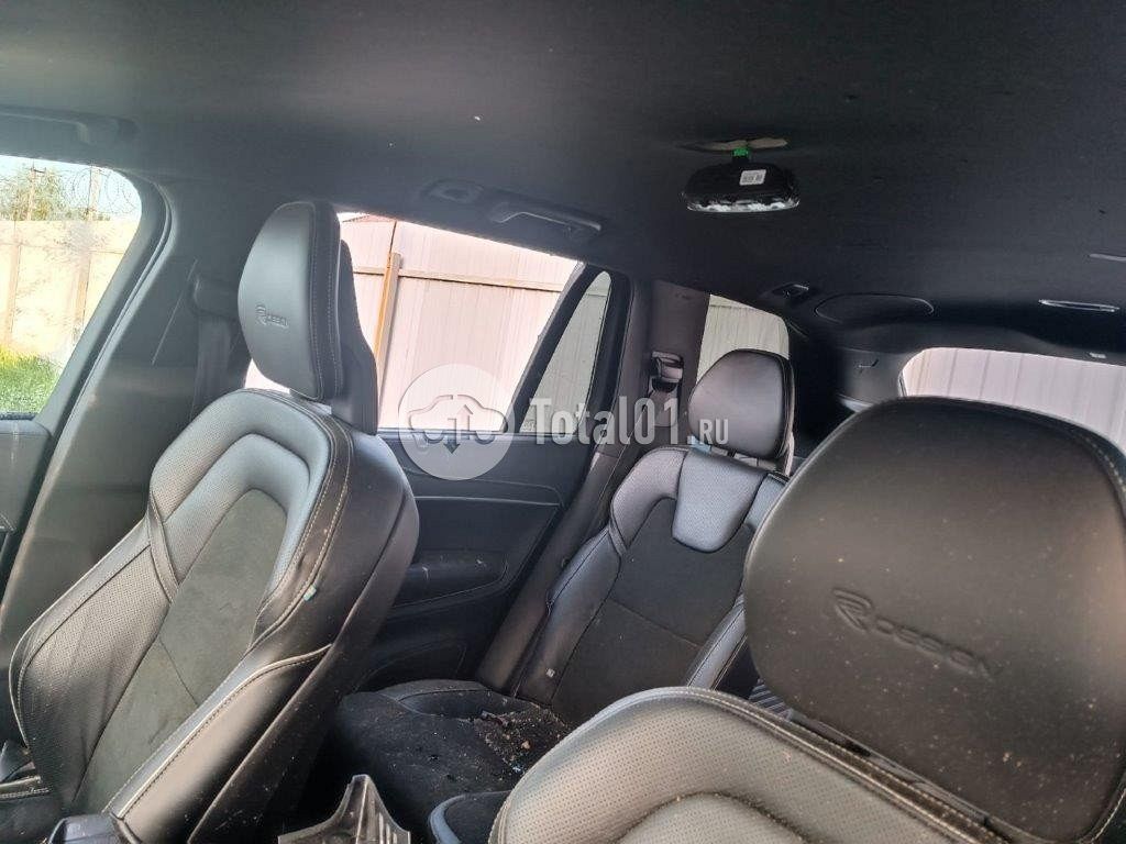 Фото Volvo XC90 108