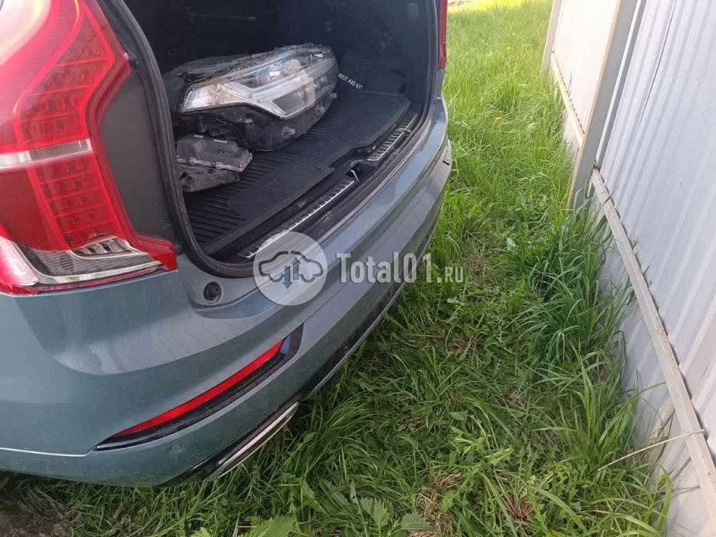 Фото Volvo XC90 126
