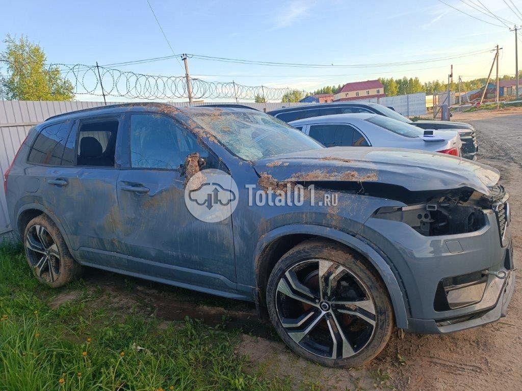 Фото Volvo XC90 166