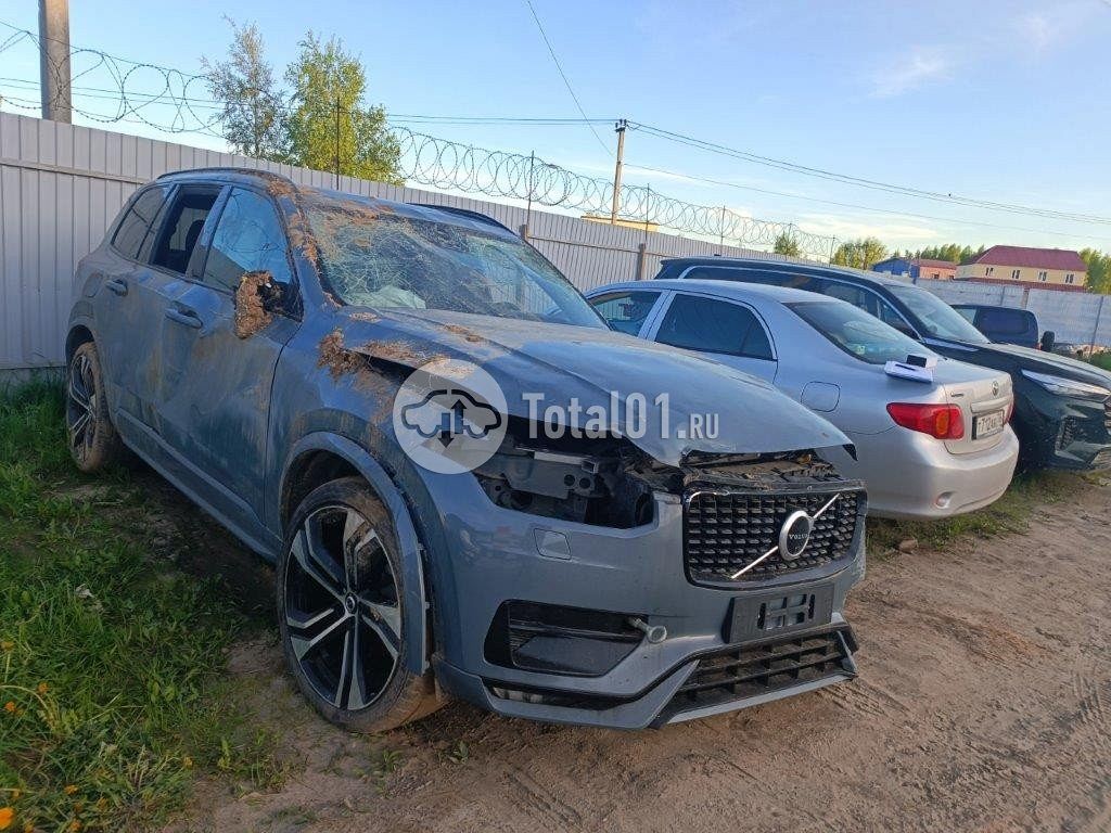 Фото Volvo XC90 168