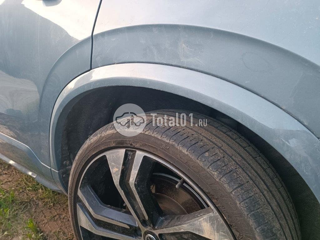 Фото Volvo XC90 182